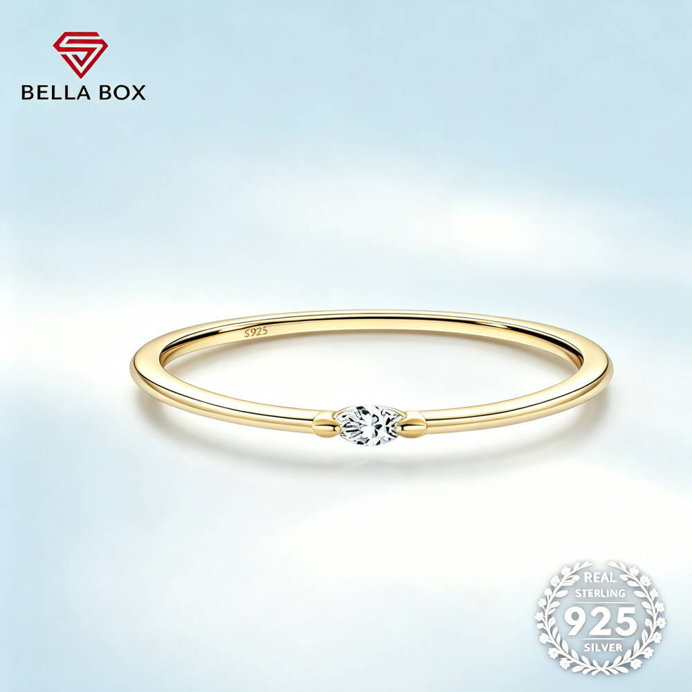 Minimalist Ring Stackable - Marquise geslepen D VVS1 Moissanite solitaire