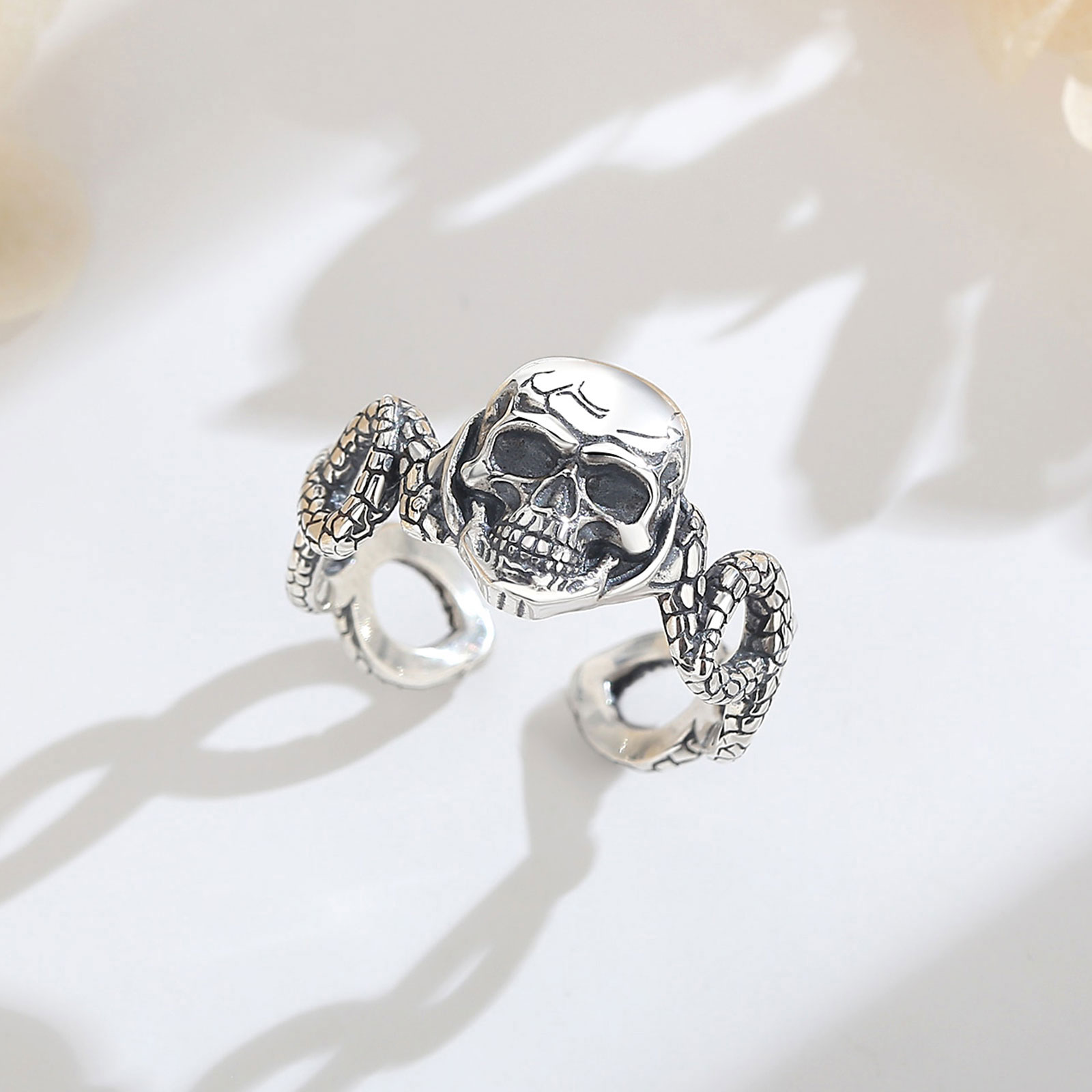 AEONSLOVE 925 sterling zilvere - Gothic Skull Ring recensie en prijs